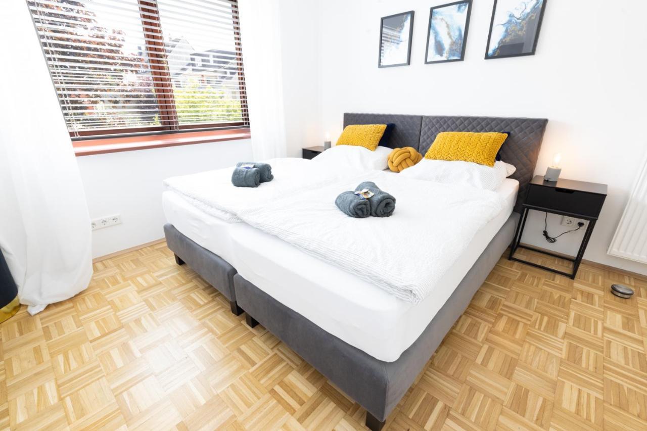 Rhein-Lahn Living - Modernes Design - Balkon Mit Aussicht - Zentrale Lage Nahe Rhein Und Martinsburg Daire Lahnstein Dış mekan fotoğraf