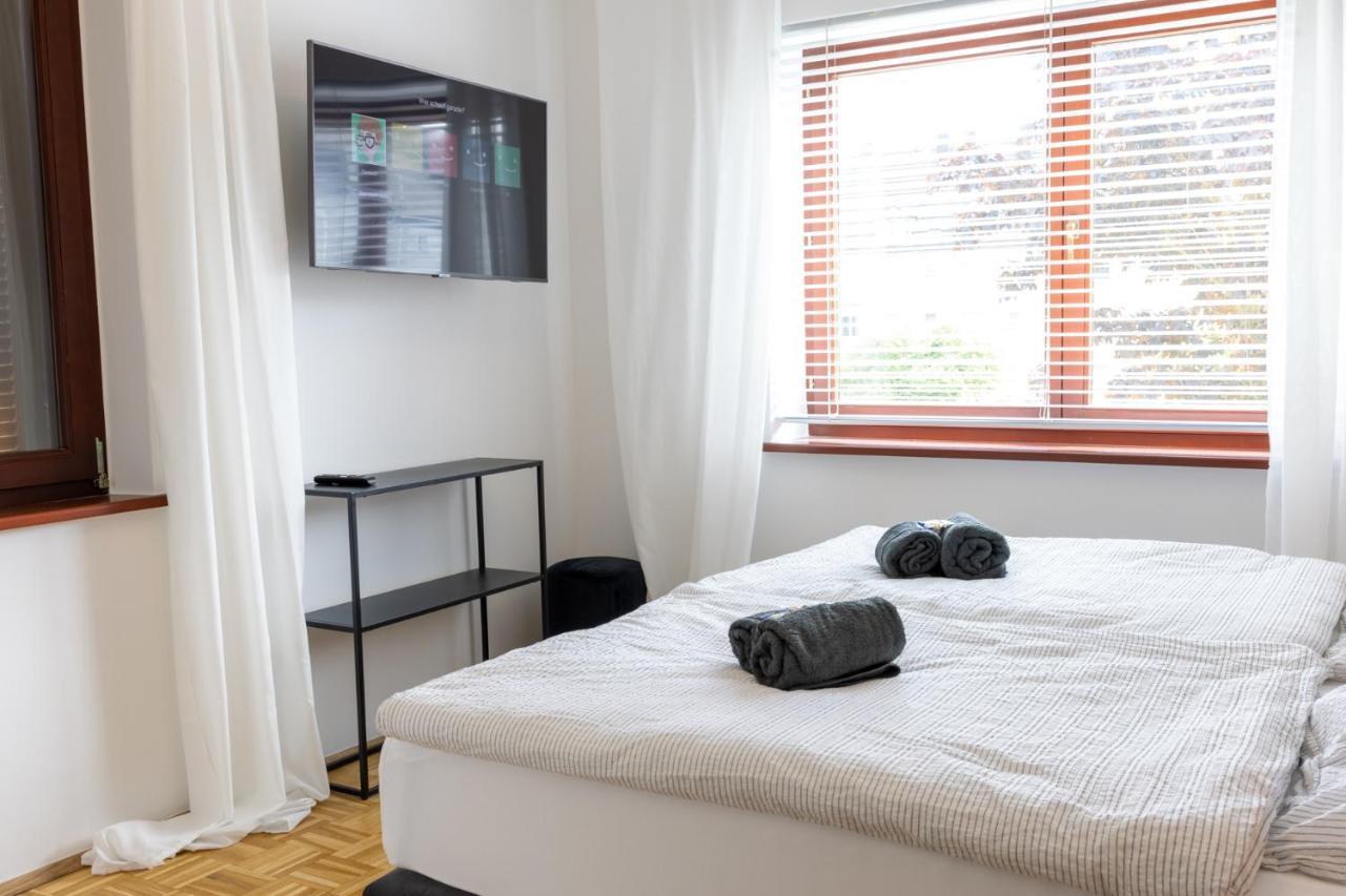 Rhein-Lahn Living - Modernes Design - Balkon Mit Aussicht - Zentrale Lage Nahe Rhein Und Martinsburg Daire Lahnstein Dış mekan fotoğraf